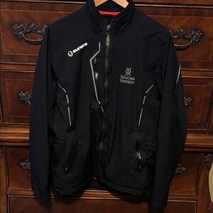 Men's Sunice Wind Golf Jacket. St.
Andrews The Castle Course. Sz. S. Great cond.